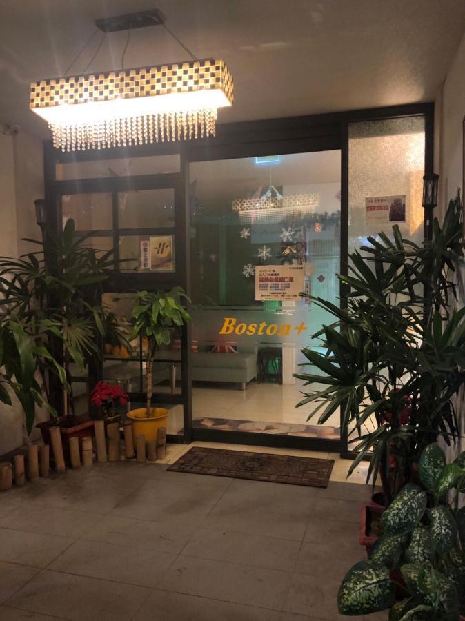 Boston Plus Hotel Kota Chiayi Bagian luar foto