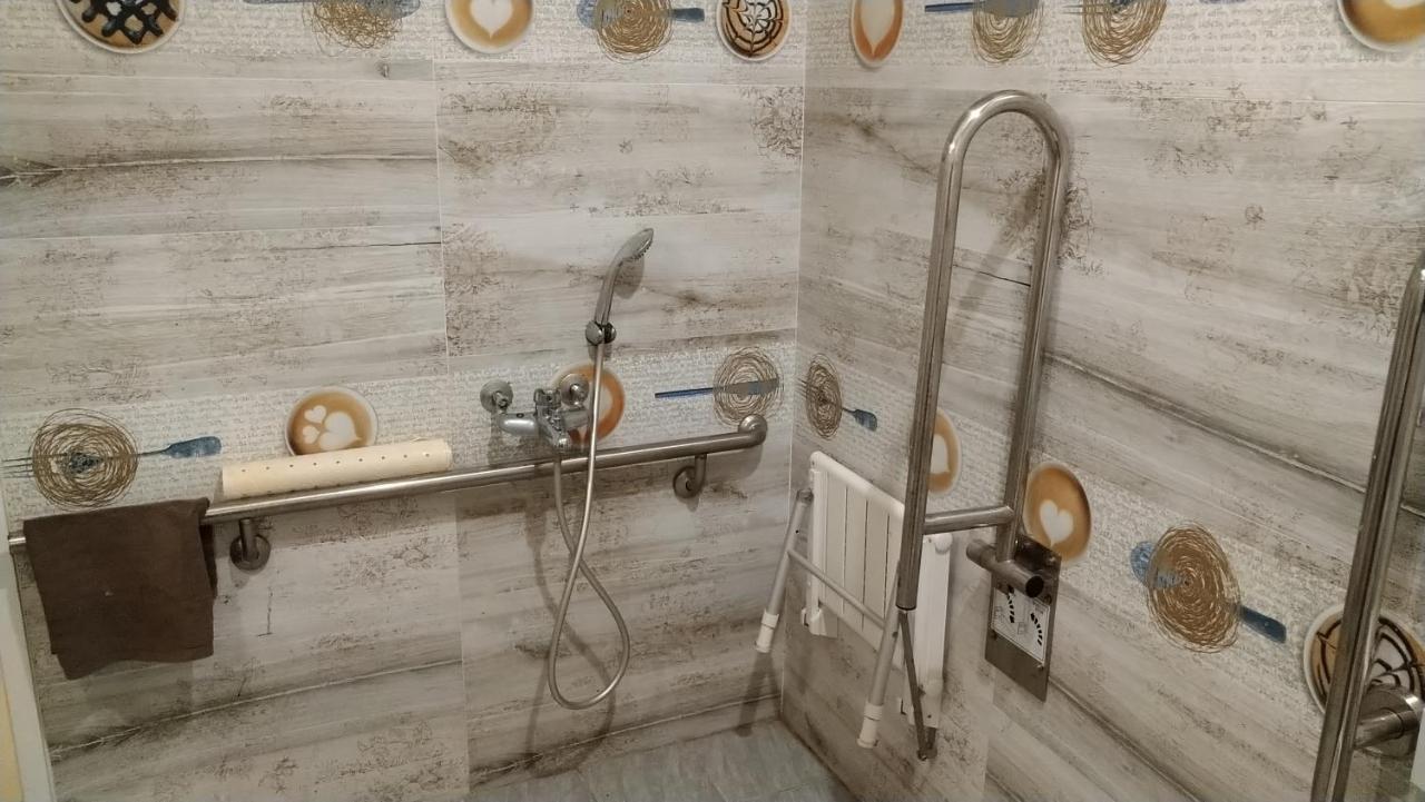 Boston Plus Hotel Kota Chiayi Bagian luar foto